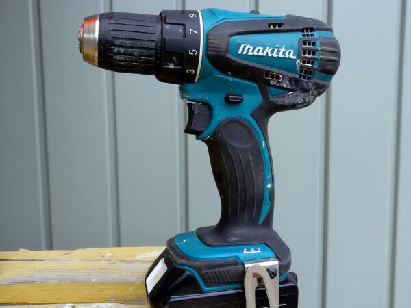 Makita DHP483 Combi Drill 18V